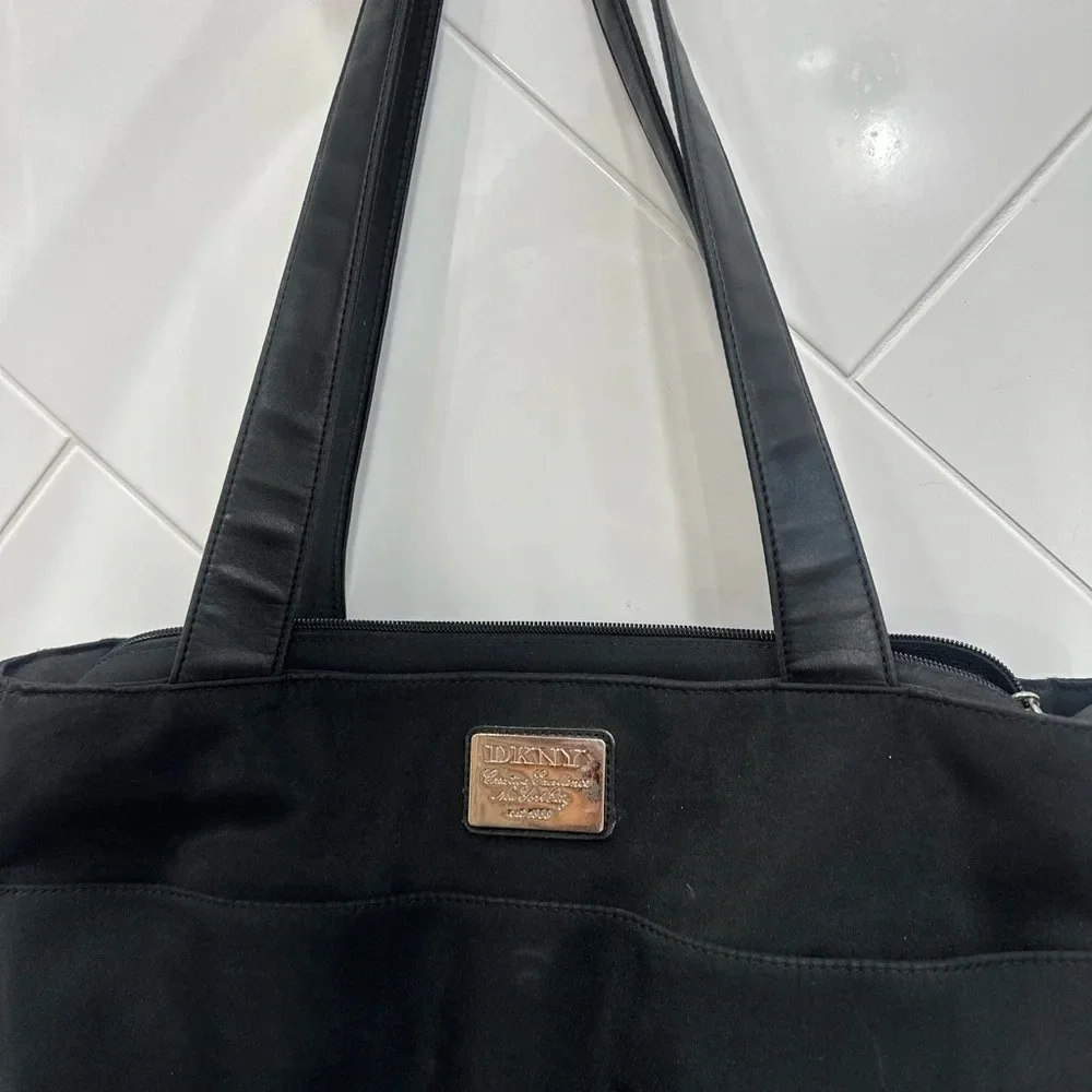 DKNY tote bag - Picture 15 of 16